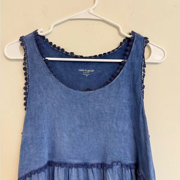 2/$15 Cable & Gauge - Blue Crochet Trim Sleeveless Peplum Tank Top Size SP - Picture 3 of 7